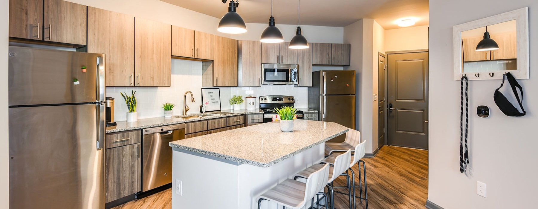 pendant lighting over kitchen island